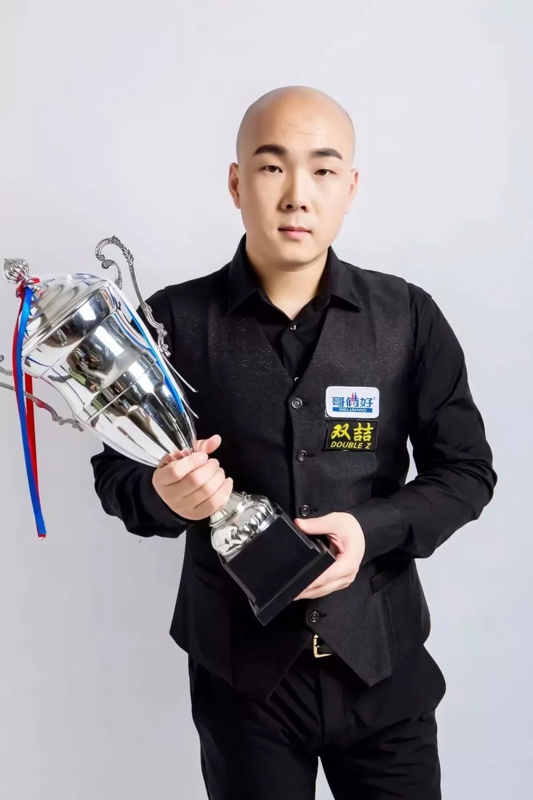 队贡献力量 队贡献力量