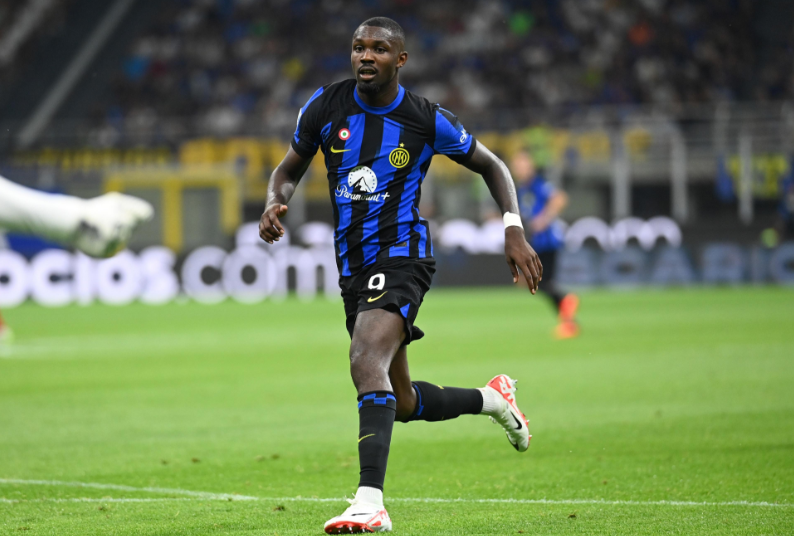 赛场上的弱 赛场上的弱