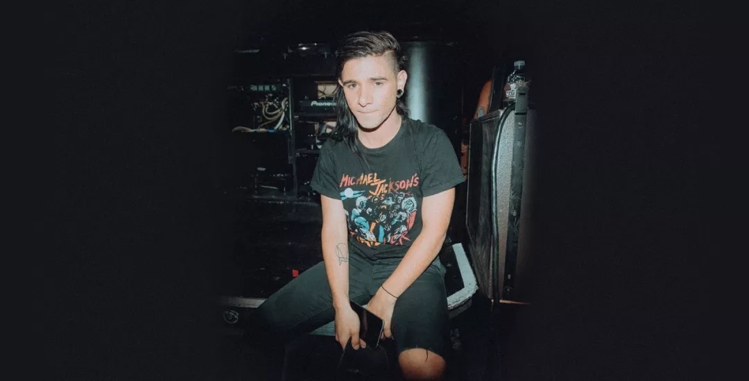 呈现的是挑 呈现的是挑